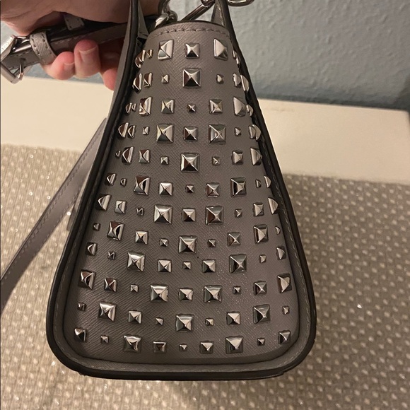 Michael Kors Light Gray Crossbody Bag - Picture 3 of 6